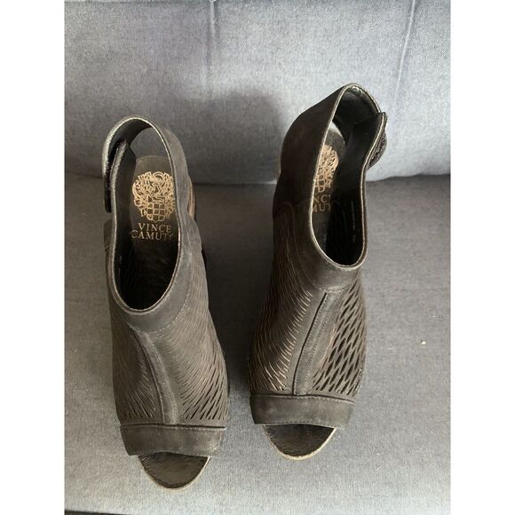 Vince Camuto VC Lavette Black Nubuck Perforated Peep Toe Block Heel Size 7 - Picture 6 of 12